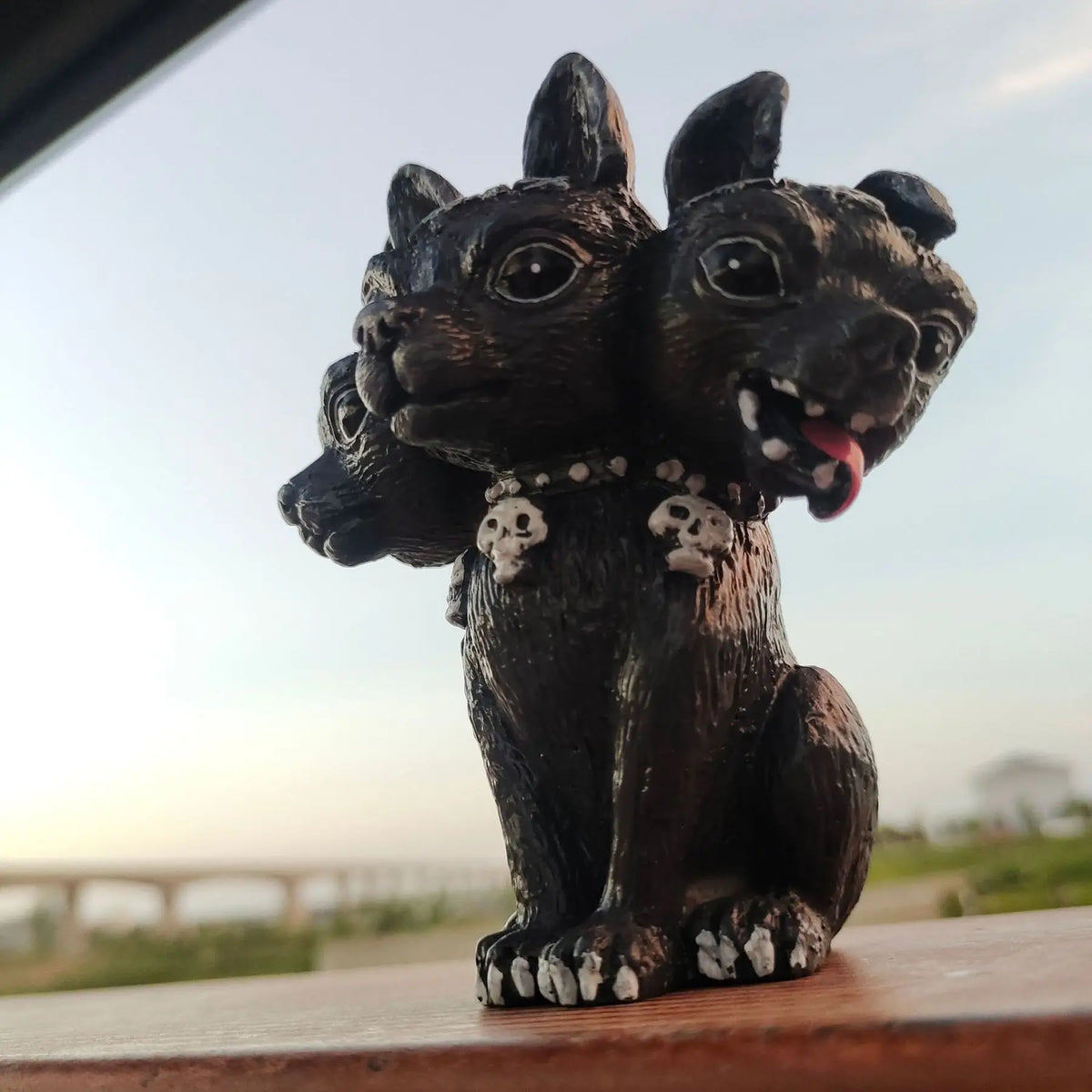 DRAGON HOLLYWOOD X - New Mythology Cute Animal Statue Cerberus Unicorn Mini Home Accessories Gift Dragon Griffin Ouroboros Resin Decorative Figurines