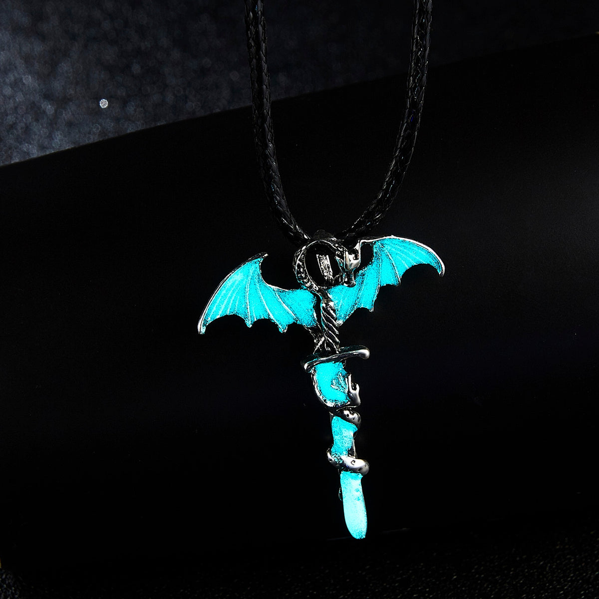 Dragon Hollywood X - Rinhoo Vintage Magic Steampunk Glowing Luminous Punk Dragon Pendants Necklaces Mens Jewelry Glow In the dark Pendant Necklace - BEVERLY HILLS, CALIFORNIA - USA