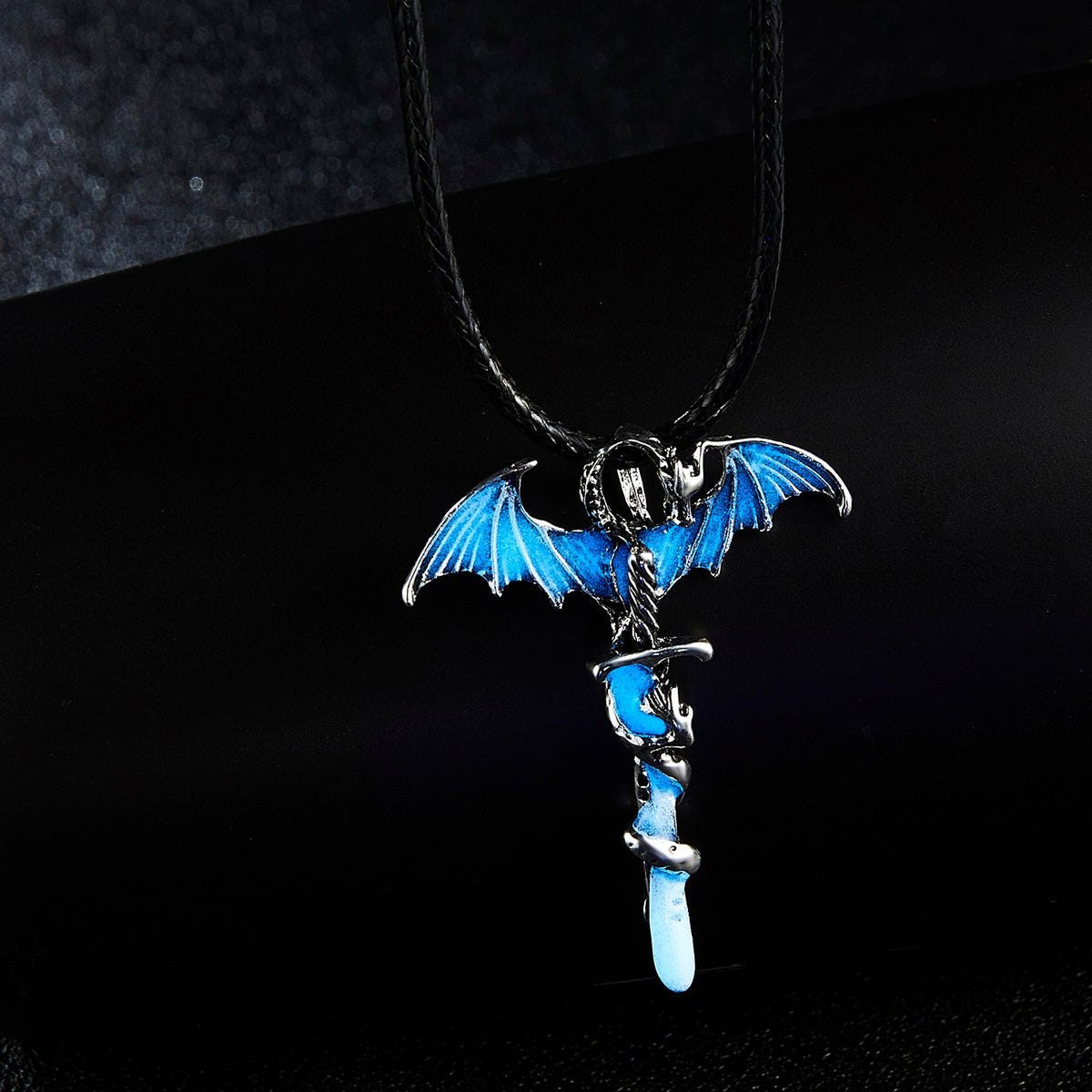 Dragon Hollywood X - Rinhoo Vintage Magic Steampunk Glowing Luminous Punk Dragon Pendants Necklaces Mens Jewelry Glow In the dark Pendant Necklace - BEVERLY HILLS, CALIFORNIA - USA