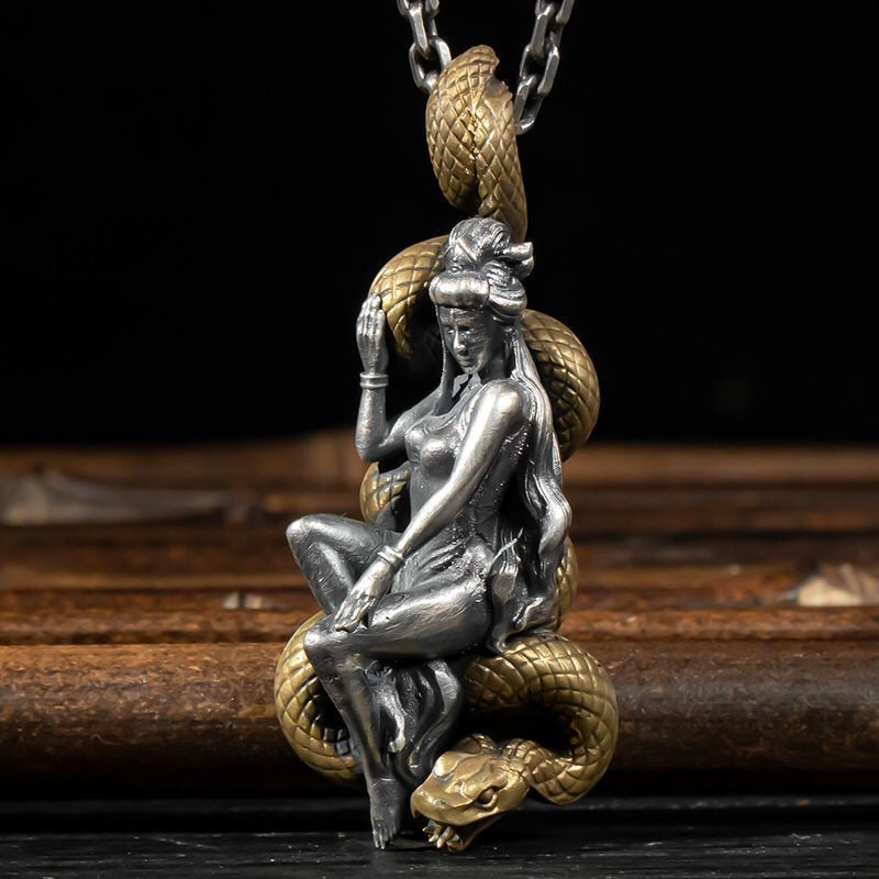 Dragon Hollywood X - Retro Domineering Dragon Riding Bodhisattva Buddha Pendant Necklace Men and Women Personality Trend Amulet Necklace Prayer Gift - Beverly Hills California