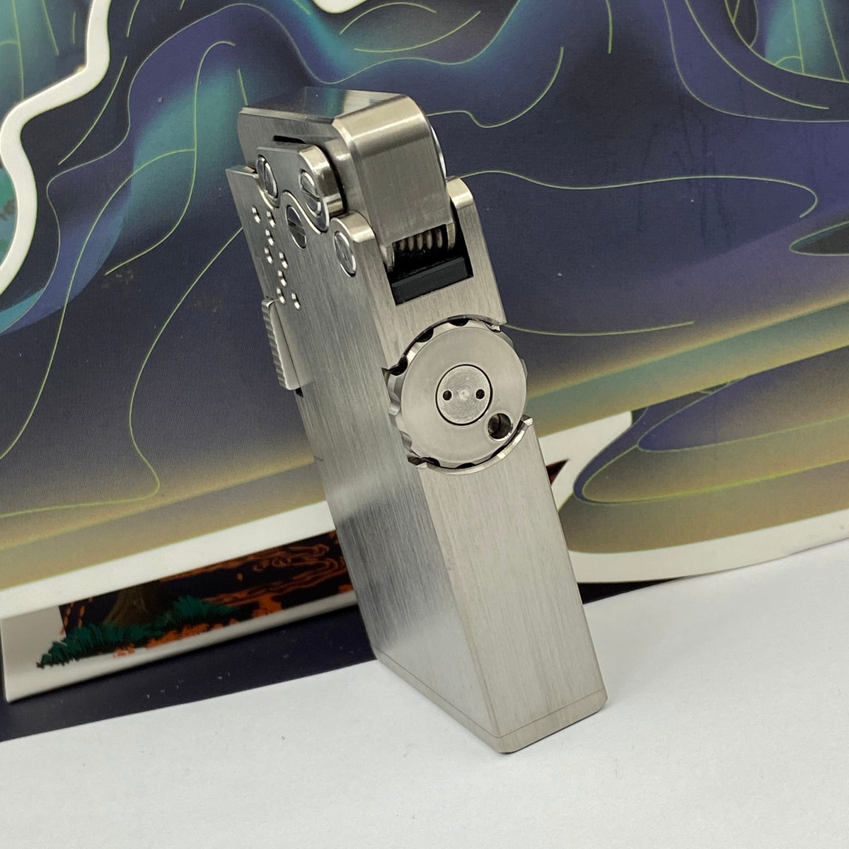 Manual Titanium Alloy Dragon Tongue Automatic Kerosene Lighter One-button Automatic Ignition Military Machinery Lighter