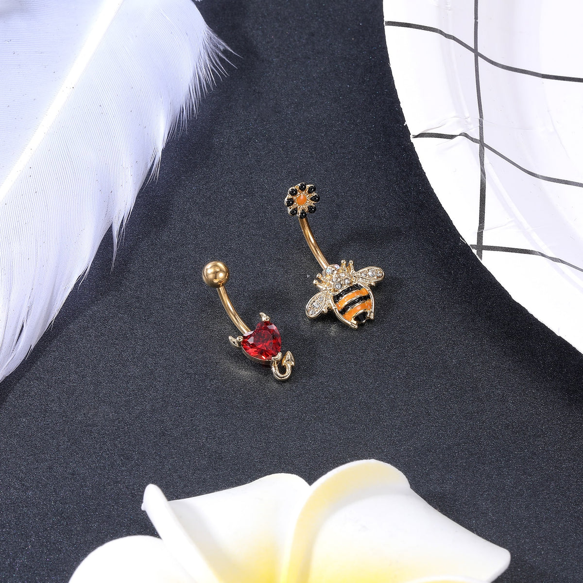 Dragon Hollywood X - 14G Dragon Claw Belly Button Body Ring Women and Men Stainless Steel Navel Ring - Crystal - Heart - Moon - Bee - Bug - Cat - Piercing Body Jewelry - BEVERLY HILLS - CALIFORNIA - USA