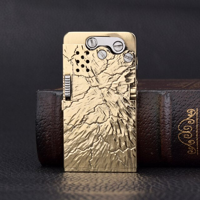 Manual Titanium Alloy Dragon Tongue Automatic Kerosene Lighter One-button Automatic Ignition Military Machinery Lighter